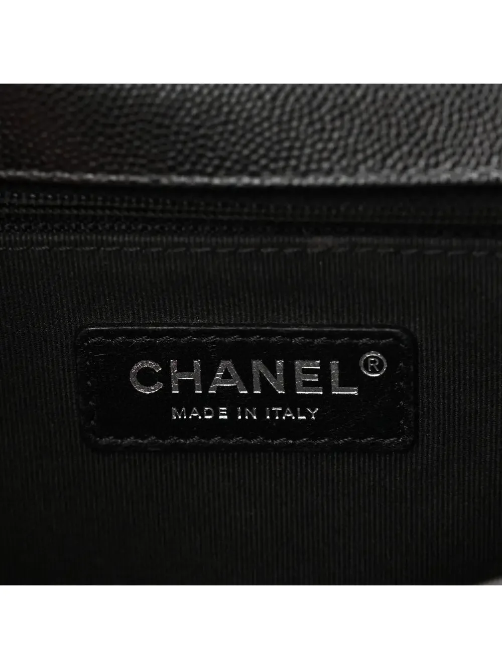 Chanel Caviar Quilted New Medium Boy #321974C34B